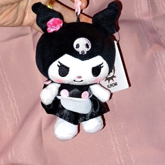Kuromi Plush and Handmade Necklace - Picture 2 of 11